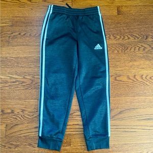 EUC Adidas boys jogger pants. Dark grey. Size Small/ 8
